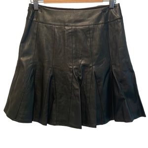 Ann Taylor Faux Leather Drop-Waist Pleated Skirt – NWT (Size 4P)